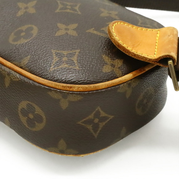 LOUIS VUITTON Brown Monogram Pochette Shoulder Bag - Picture 4 of 9